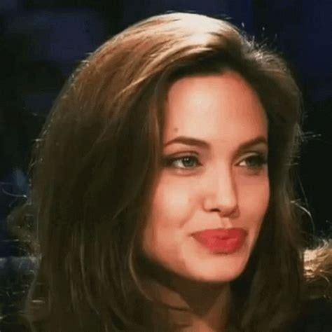 angelina jolie gif|Gifs 